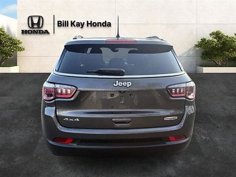Used 2019 Jeep Compass Latitude AWD/4WD image 10