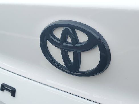 New 2026 Toyota Camry SE image 7