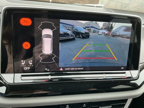 New 2026 Volkswagen Atlas Peak Edition image 19