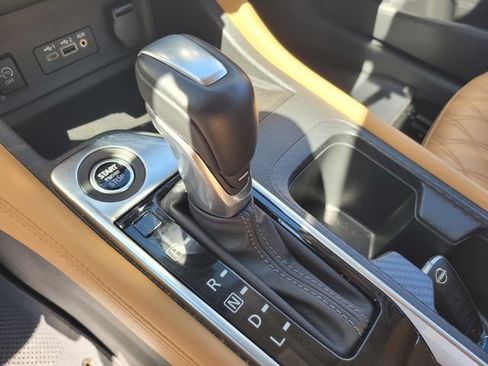 Used 2025 Nissan Sentra SV w/ SV Premium Package FWD image 20
