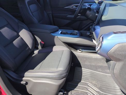 New 2026 Chevrolet Equinox EV LT w/ LPO, All-Weather Mat Package image 26