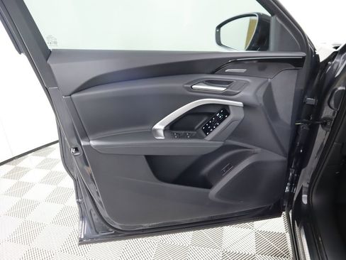 Used 2025 Audi Q5 2.0T Premium Plus w/ Premium Plus image 27