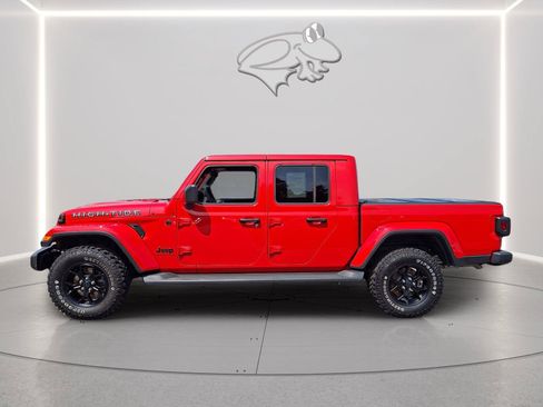 Used 2025 Jeep Gladiator Sport AWD/4WD image 2