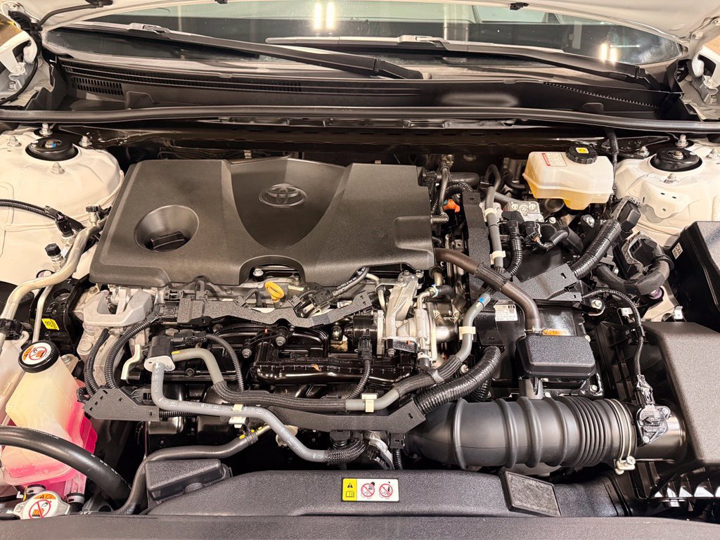 Used 2019 Toyota Camry XLE FWD image 11