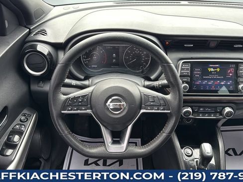 Used 2018 Nissan Kicks SR FWD image 19