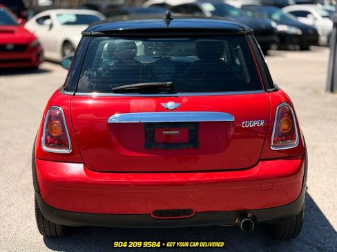 Used 2010 MINI Cooper Hardtop FWD image 4