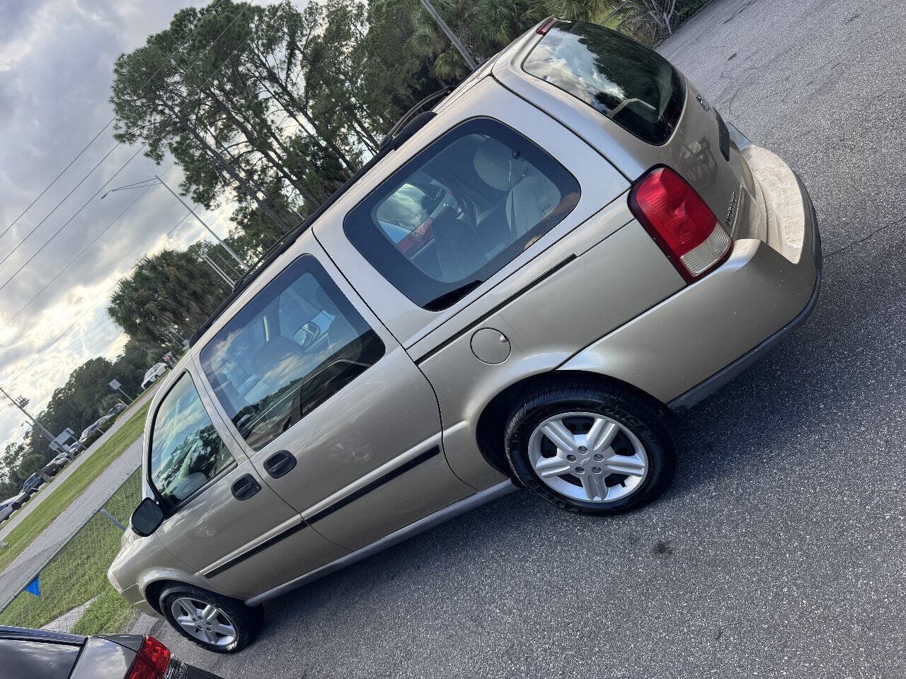 Used 2005 Chevrolet Uplander FWD image 6