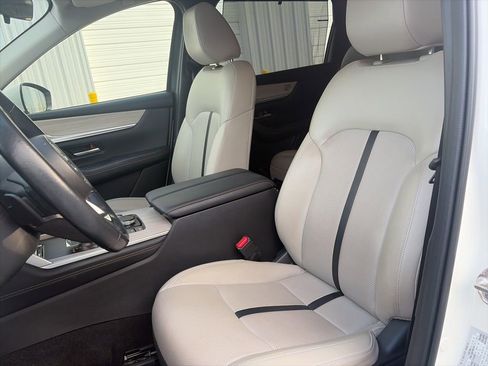 Used 2024 MAZDA CX-90 3.3 Turbo w/ Preferred Package image 13