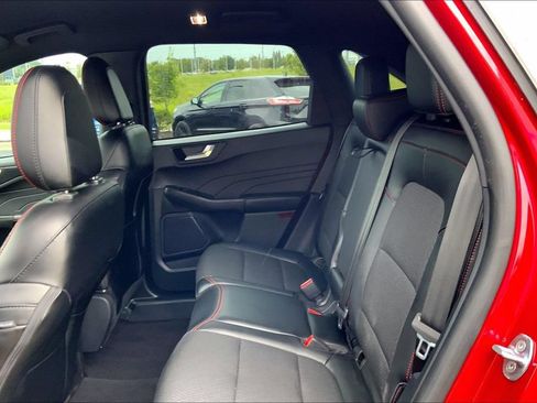 Used 2024 Ford Escape ST-Line w/ Equipment Group 301A FWD image 11