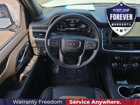 Used 2023 GMC Yukon AT4 AWD/4WD image 15