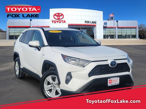 Used 2021 Toyota RAV4 XLE image 1