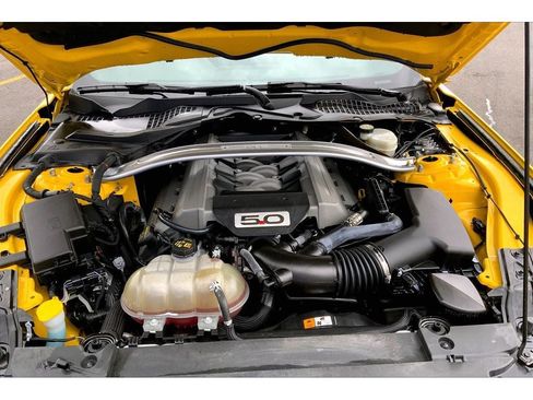 Used 2015 Ford Mustang GT Premium w/ Equipment Group 401A RWD image 10