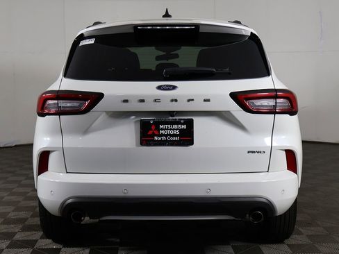 Used 2024 Ford Escape ST-Line w/ Tech Pack #1 AWD/4WD image 12