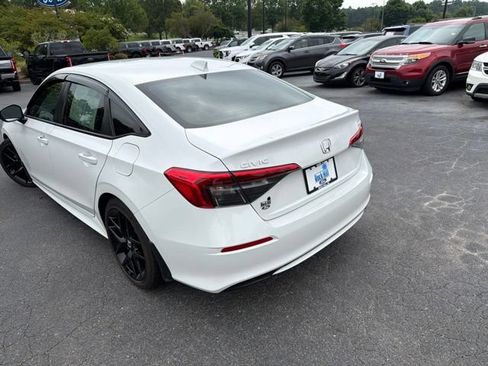 Used 2024 Honda Civic Sport image 19