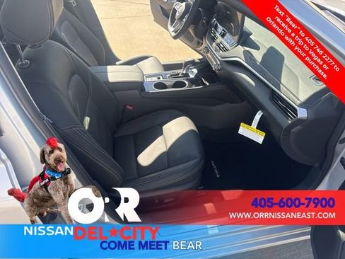 New 2025 Nissan Altima 2.5 SL image 17