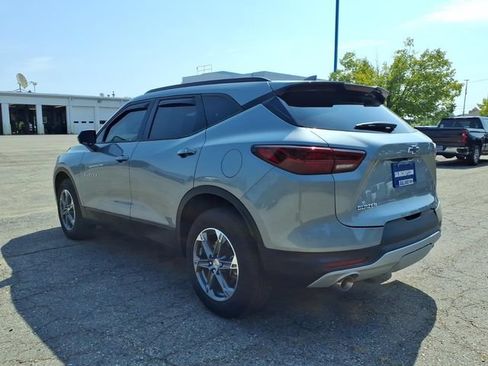 Used 2024 Chevrolet Blazer LT w/ Convenience Package FWD image 5