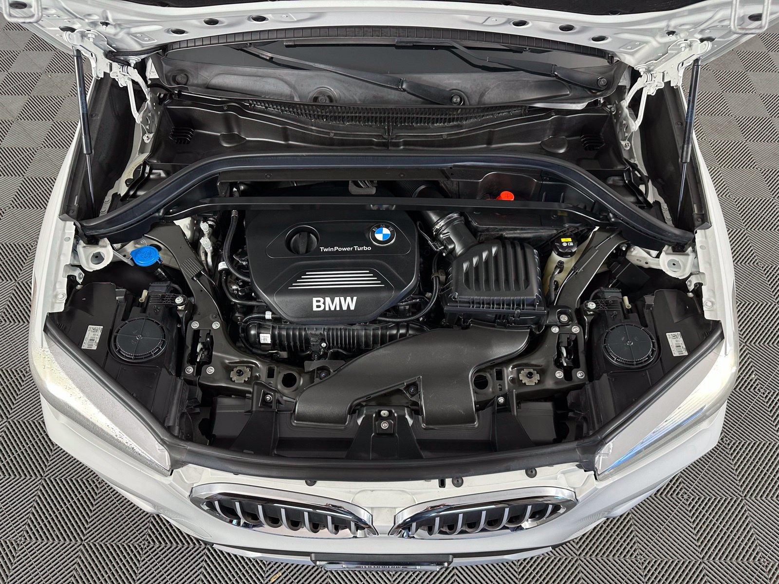 Used 2018 BMW X1 xDrive28i AWD/4WD image 19
