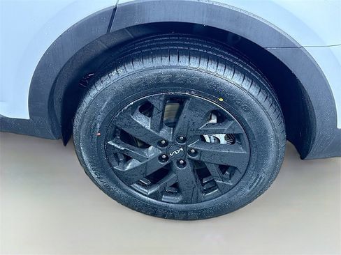 Used 2023 Kia Sorento S w/ Panoramic Sunroof Package image 38