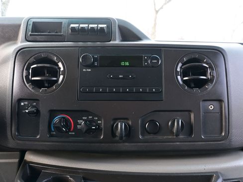 Used 2017 Ford E-350 and Econoline 350 Super Duty w/ Power Windows & Locks Group image 22