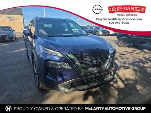 Used 2023 Nissan Rogue SV w/ SV Premium B Package FWD image 1