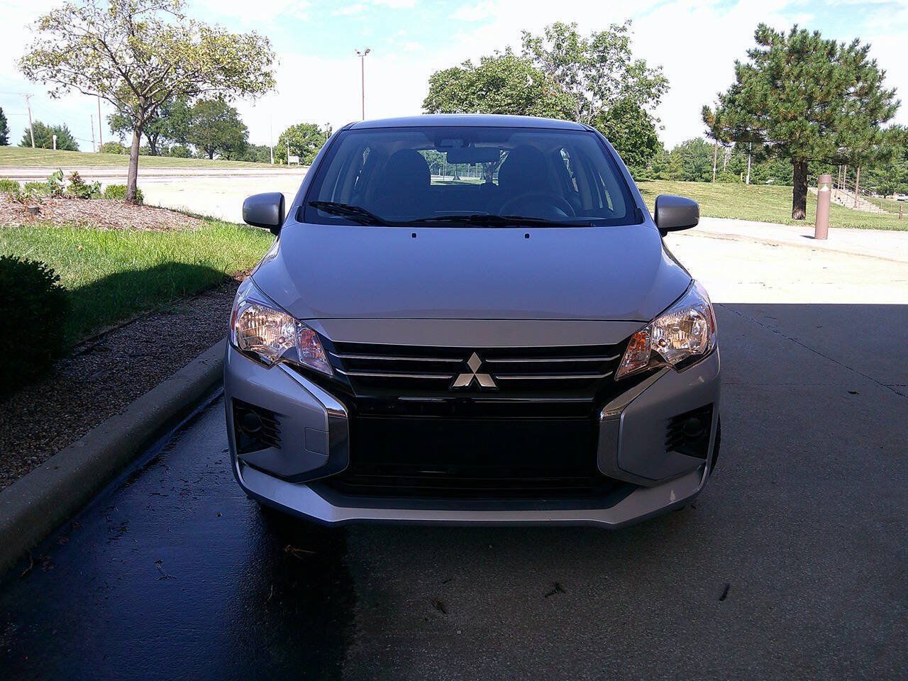 Used 2024 Mitsubishi Mirage ES FWD image 3