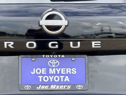 Used 2026 Nissan Rogue SL FWD image 10