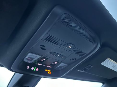 Used 2023 Cadillac XT5 Premium Luxury image 15