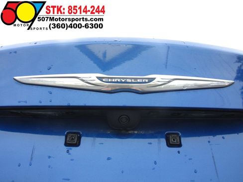 Used 2016 Chrysler 200 Limited FWD image 12
