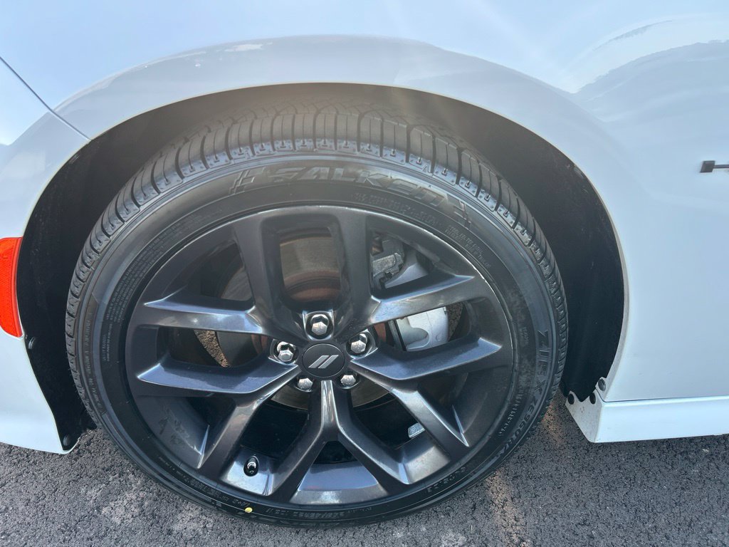 Used 2022 Dodge Charger R/T w/ Blacktop Package RWD image 19