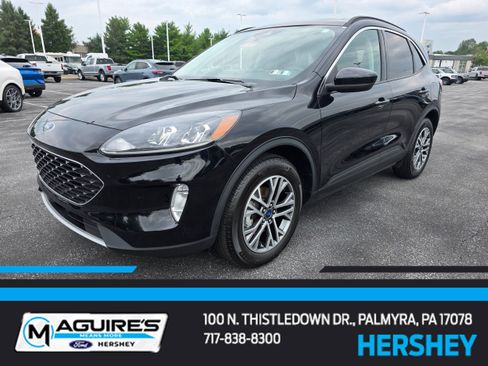 Certified 2022 Ford Escape SEL AWD/4WD image 1