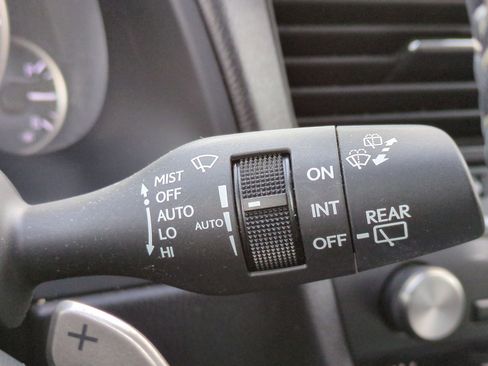 Used 2022 Lexus RX 450h AWD w/ Premium Package image 32