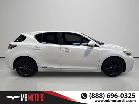 Used 2011 Lexus CT 200h Premium w/ Premium Audio Pkg FWD image 5