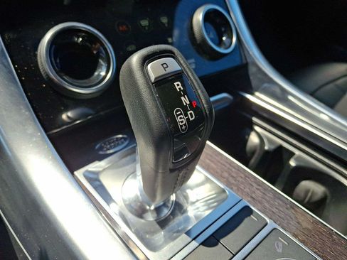Used 2021 Land Rover Range Rover Sport HSE Silver Edition AWD/4WD image 18