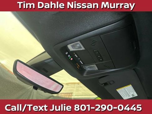 Used 2024 Buick Enclave Premium AWD/4WD image 32