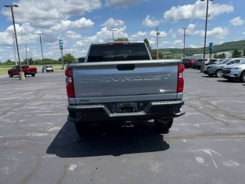 Used 2024 Chevrolet Silverado 2500 Custom w/ Custom Value Package AWD/4WD image 7