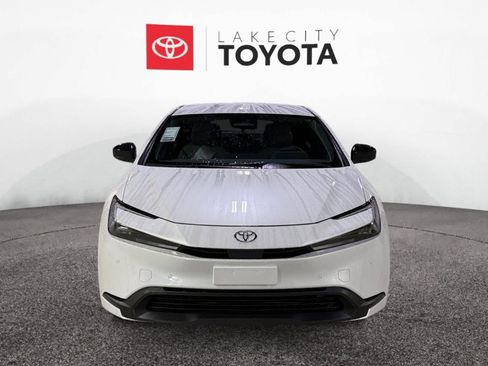New 2026 Toyota Prius LE image 8