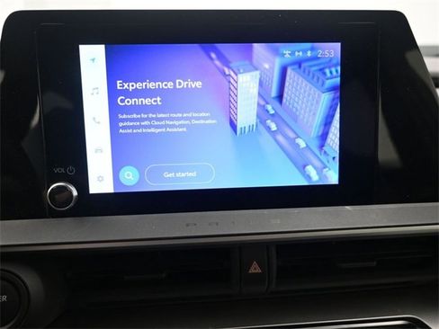 Used 2023 Toyota Prius LE image 18