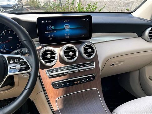 Certified 2022 Mercedes-Benz GLC 300 4MATIC image 6