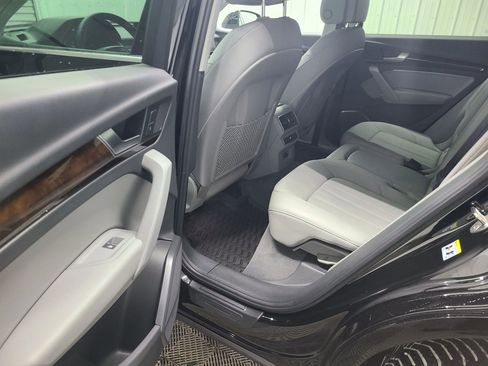 Used 2019 Audi Q5 2.0T Premium image 36