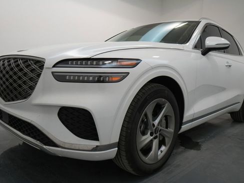 Used 2026 Genesis GV70 2.5T image 14