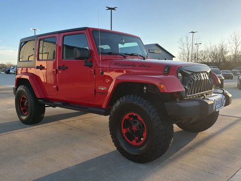 Used 2015 Jeep Wrangler Unlimited Sahara w/ Trailer Tow Group image 26