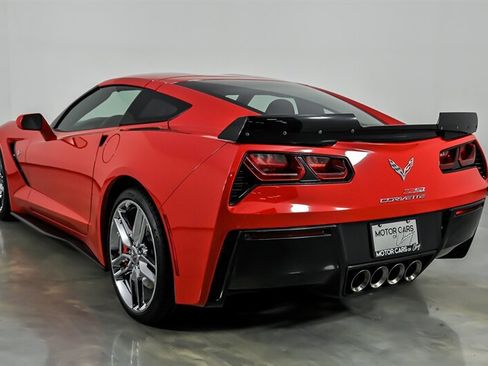 Used 2014 Chevrolet Corvette Stingray Coupe RWD image 8