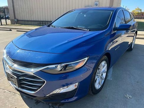 Used 2023 Chevrolet Malibu LT image 2