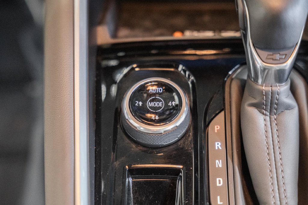 Used 2024 Chevrolet Colorado ZR2 w/ ZR2 Bison Edition AWD/4WD image 26