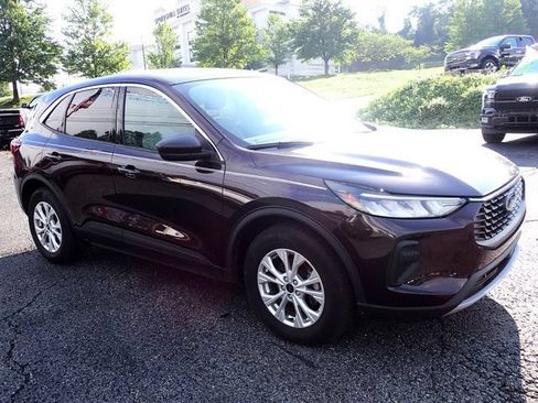 Used 2023 Ford Escape Active AWD/4WD image 8