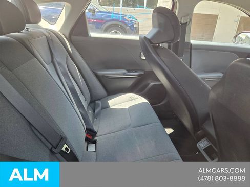 Used 2025 Kia K4 FWD image 19