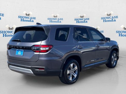 Used 2025 Honda Pilot EX-L image 8