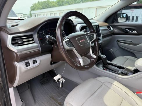 Used 2019 GMC Acadia SLT FWD image 16