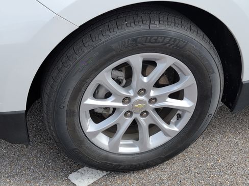 Used 2021 Chevrolet Equinox LT image 12