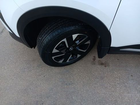 New 2026 Nissan Kicks SV w/ SV Premium Package image 38